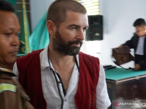 Terima Suap dari Gembong Narkoba WN Prancis, Kompol Tuti Dihukum 3 Tahun Bui