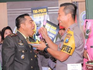 Polisi Madiun Beri Perpanjangan SIM Gratis pada TNI yang Ulang Tahun