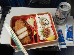 Ekiben, Racikan Bento Unik yang Ada di Tiap Stasiun Kereta Jepang