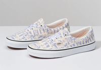 Vans Rilis Sneakers Edisi Bulan Kesadaran Kanker Payudara