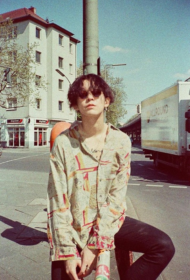 Sejak 2016, Playboy memang tidak lagi menampilkan model-model telanjang atau berpenampilan vulgar. Majalah yang didirikan pengusaha Hugh Hefner ini mengubah konsep jadi media gaya hidup. Bukan mengumbar pornografi.Foto: Instagram