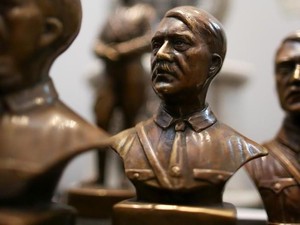 Museum Holocaust Argentina Tampilkan Artefak Hitler dan Peninggalan Nazi