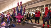 Festival Comic Con jadi salah satu gelaran acara yang paling dinanti oleh para pecinta komik maupun film. Di acara tersebut pengunjung bebas mengenakan kostum karakter komik maupun film bahkan game yang mereka sukai untuk memeriahkan gelaran acara tersebut. Istimewa/Charles Sykes/AP Photo.