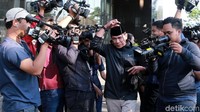 Selain itu, dalam kasus yang sama, KPK hari menjadwalkan pemanggilan sejumlah saksi. Mereka ialah mantan Inspektur Jenderal (Irjen) Kementerian PUPR Rildo Ananda Anwar, Kepala Subbagian Tata Usaha Direktorat Pengembangan SPAM Dirjen Cipta Karya Lestaryo Pangarso, anggota pokja pengadaan proyek 2017 Suprayitno, Dirut PT Bayu Surya Bakti Kontruksi (BSBK) Olly Yusni Ariani, Bagian Keuangan PT WKE Michael Andry, dan Bisnis Development Manager PT BSBK I Nyoman Yasanegara.