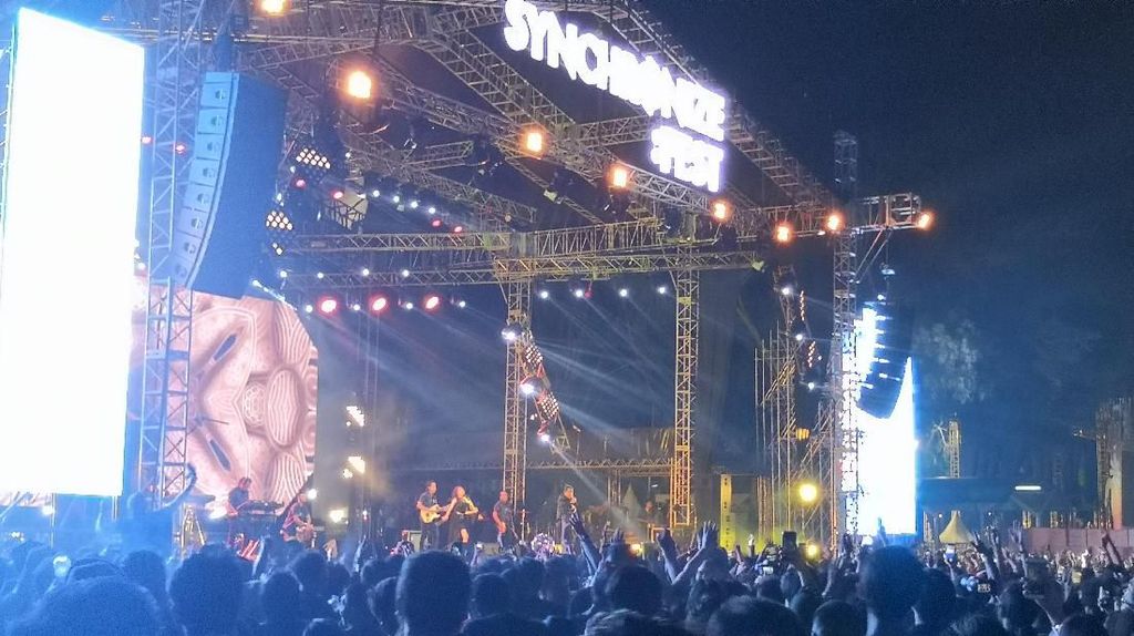 Ambyar Tapi Riang Bersama Didi Kempot di Synchronize Fest 2019 Ambyar Tapi Riang Bersama Didi Kempot di Synchronize Fest 2019