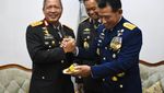 Kejutan Jenderal Polri untuk Panglima TNI dan 3 Kepala Staf