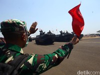 Kado Jokowi ke TNI: Cicilan Rumah Diperpanjang dan Tukin Naik