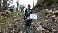 Peran TNI dalam pembangunan Trans Papua sangat penting.Foto: Dok. Ditjen Bina Marga Kementerian PUPR