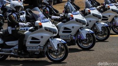 Kawasaki KLX hingga Honda Gold Wing Ikut Ramaikan HUT TNI