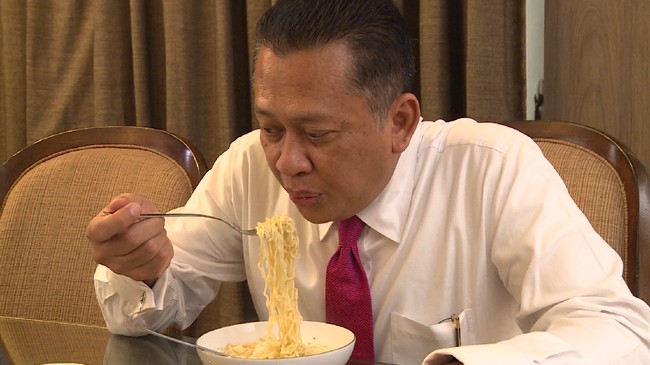 Bamsoet hingga Jack Ma, Deretan Orang Super Tajir yang Hobi Makan Mie Instan