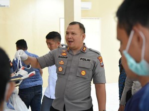 Selundupkan Pakaian Bekas Ilegal Rp 1,1 Miliar, 8 Pelaku Ditangkap