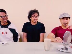 Wah! Raditya Dika Temukan Boba Mirip Cincau hingga Bola Dragon Ball!