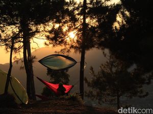 5 Tempat Hiking Terdekat dari Kota Bandung, Healing Jiwa dan Raga