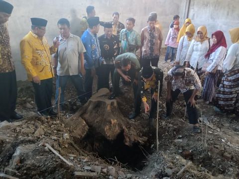 Penampakan Tengkorak Misterius yang Ditemukan di Eks Warnet Indramayu