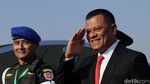 Gaya Para Tokoh Hadiri Peringatan HUT TNI