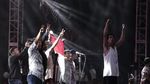 Kibarkan Merah Putih, Aksi Solidaritas Fourtwnty untuk Mahasiswa di Kendari
