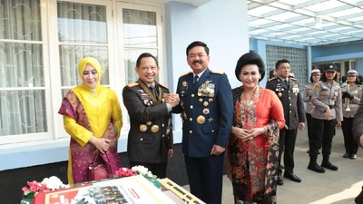 Kejutan Jenderal Polri untuk Panglima TNI dan 3 Kepala Staf