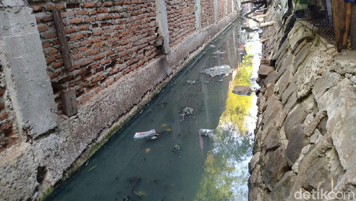 Selain Septic Tank Warga Jakbar Yang Bab Ke Kali Butuh Pengolah Limbah