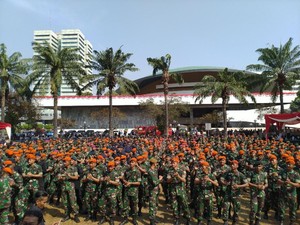 HUT Ke-74 TNI, Polri Gratiskan Perpanjangan SIM bagi 600 Prajurit