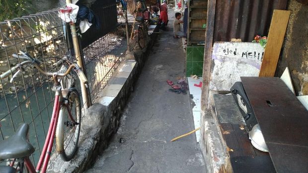 Mayoritas warga mengontrak dan tidak membuat septic tank.