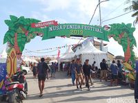 Tarian Sakral Meriahkan Pembukaan Nusa Penida Festival