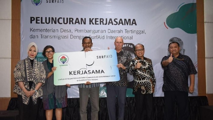 Kemendes Gandeng Nirlaba Internasional Bangun Desa Terpencil