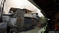 Belum diketahui penyebab kebakaran tersebut.