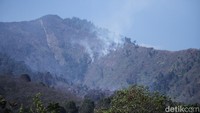 Kebakaran lahan di kawasan Gunung Malabar terjadi sejak Jumat 4 Oktober pagi.