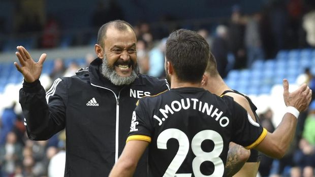 Wolverhampton Wanderers berhasil mencuri tiga poin di markas Manchester City.