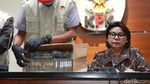 KPK Tunjukkan Uang Hasil OTT Bupati Lampung Utara