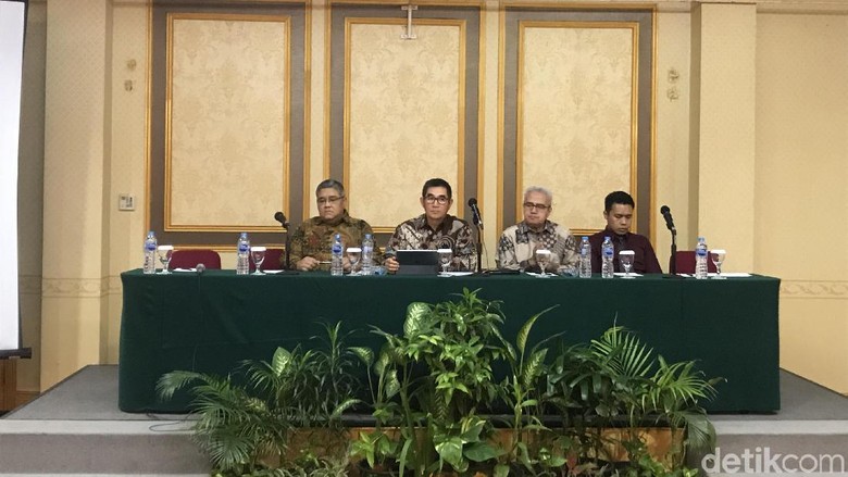 Hamdan Zoelva Beberkan Alasan Pengacara TW Sabet Hakim PN Jakpus Hamdan Zoelva Beberkan Alasan Pengacara TW Sabet Hakim PN Jakpus