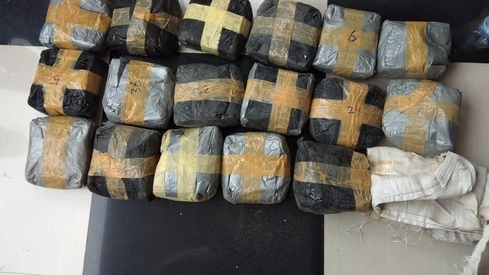 BNN Tangkap Penyelundup 38 Kg Sabu di Kaltim, Salah Satunya Seorang PNS