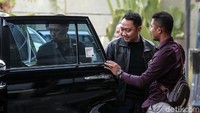 Pantauan detikcom, Agung tiba di gedung KPK, Jalan Kuningan Persada, Jakarta Selatan sekitar pukul 10.11 WIB, Senin (7/10/2019).