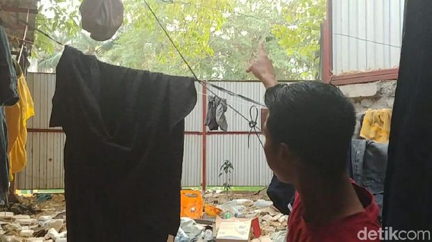 Vendra menyebut kaki Faisal terkena kawat jemuran