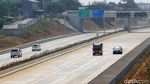 Sudah Dibuka, Mobil Lalu-lalang di Tol Cijago Seksi II