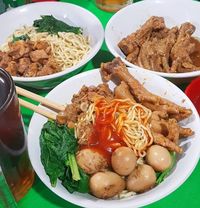  Resep  Mie  Ayam  Plus Ceker dan Jamur yang Enak ala Kaki  Lima 