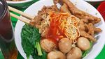 Tambah Energi dan Semangat dengan Sarapan Mie Ceker Ini
