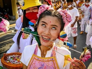 Bikin Ngilu, Begini Festival Vegetarian di Phuket