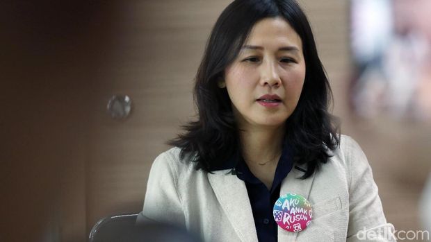 Veronica Tan Ajak Anak Unjuk Gigi Main Musik di Operet