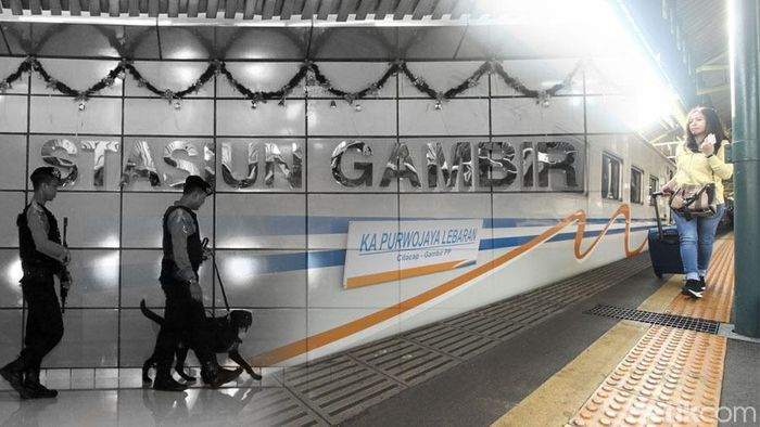 Gambir Tak untuk KA Luar Kota Gambir Tak untuk KA Luar Kota
