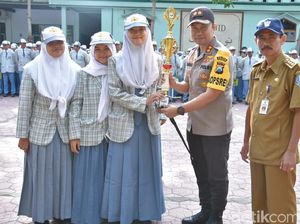 Tekan Penyalahgunaan Medsos di Trenggalek, Polisi Sambangi Sekolah