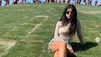 Rojean juga akrab dengan keluarga Kardashian, namun saat Kylie ribut dengan Travis ia memblock akun Rojean. Dok. Instagram/yungsweetro
