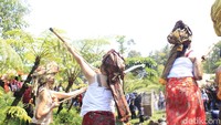 Air di Dusun Kancah yang dijadikan tempat ritual, hingga saat ini mengairi tiga RW. Dulu, aliran air yang dipercaya berasal dari Gunung Tangkuban Perahu ini juga mengairi hingga wilayah Gegerkalong di Kota Bandung (Yudha Maulana/detikcom)