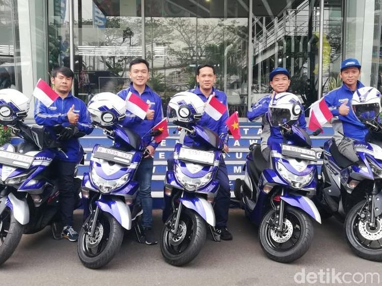 5 Bikers Yamaha Touring 5 Negara