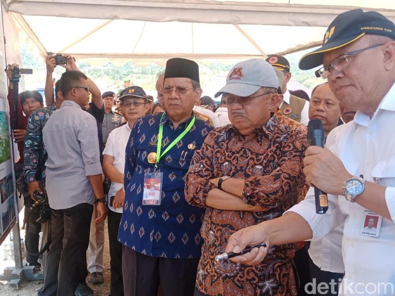 JK Minta Hunian Tetap untuk Korban Gempa Palu Selesai Tahun 2020 JK Minta Hunian Tetap untuk Korban Gempa Palu Selesai Tahun 2020