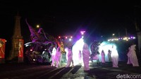 Show Director Wayang Jogja Night Carnival #4, Yetti Martanti, menjelaskan ke-14 karakter Wayang Kapi-kapi itu masing-masing diperagakan oleh sebuah kelompok. Setiap kelompok berasal dari perwakilan 14 kecamatan yang ada di Kota Yogyakarta. Usman Hadi/Dok. detikcom.
