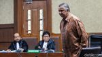 Senyum Sofyan Basir Usai Dituntut 5 Tahun Penjara
