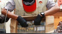 Basaria mengatakan suap itu diduga terkait 3 proyek di Dinas Perdagangan. Ketiga proyek itu adalah pembangunan pasar tradisional di Desa Comook Sinar Jaya, pembangunan pasar tradisional di desa Karangsari dan konstruksi fisik pembangunan pasar rakyat tata karya.