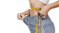 Dikutip dari E Times (8/10), makan malam lebih awal bagus untuk menurunkan berat badan. Waktu yang terbaik adalah sebelum pukul 19.00. Tubuh akan mengonsumsi lebih sedikit kalori karena rasa kenyang hadir lebih cepat dan tubuh bisa menggunakan nutrisi makanan dengan efisien. Foto: iStock