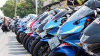 Sejak pagi hari, mereka bersemangat untuk berkumpul di titik start, yaitu Head Office PT Suzuki Indomobil Sales di Pulogadung, Jakarta Timur. Keberangkatan sunmori melintasi wilayah Pulomas, Kalimalang, Galaxy, Pondok Ungu dan berakhir di Harapan Indah Bekasi. Pool/SIS.